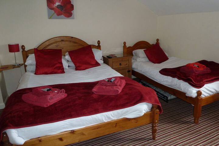 Room 13 of 27