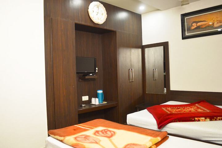 Room 20 of 31