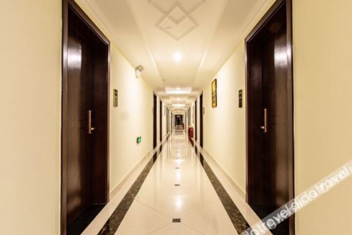 Hotel Interior 14 of 32