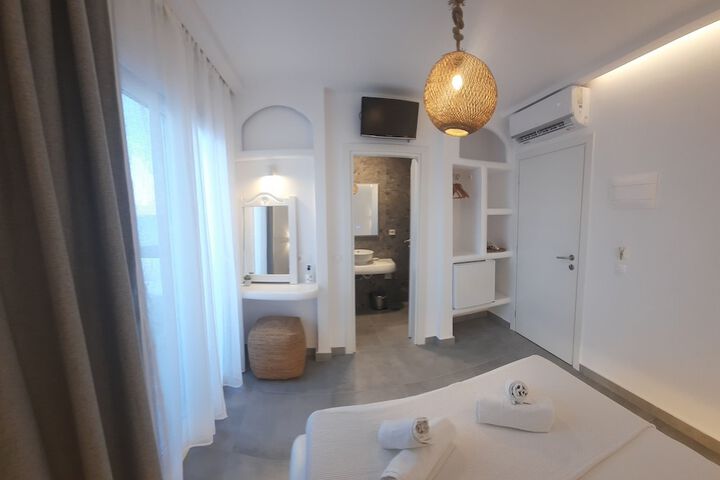 Room 12 of 46