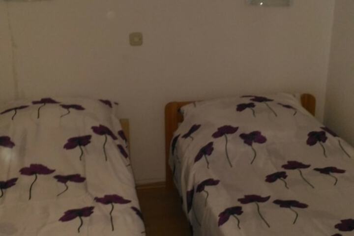 Room 11 of 52