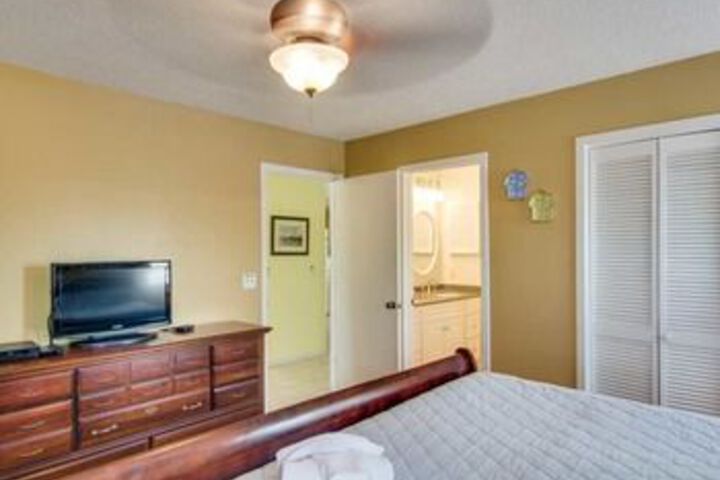 Room 12 of 47