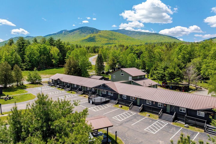 Image of Wolfjaw Lodge