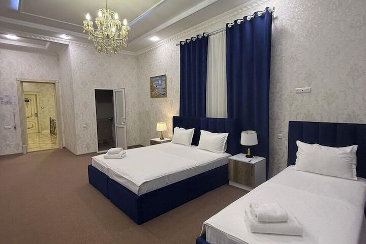 Room 21 of 107
