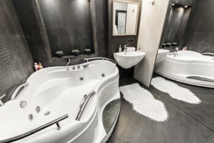 Room 4 of 75