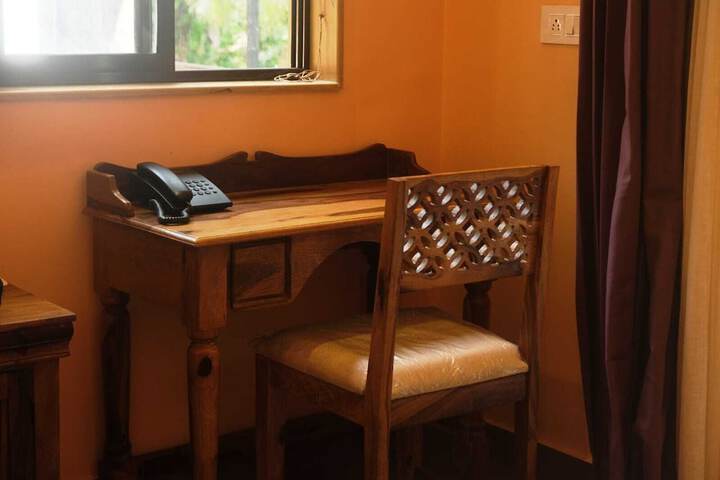Room 8 of 37
