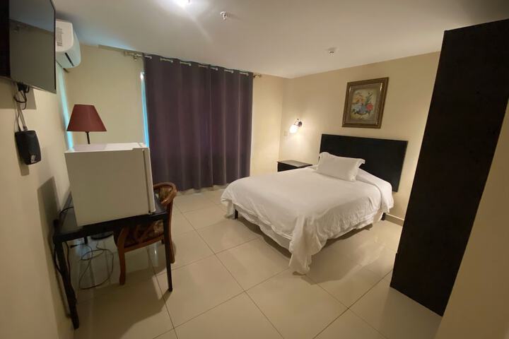 Room 12 of 48