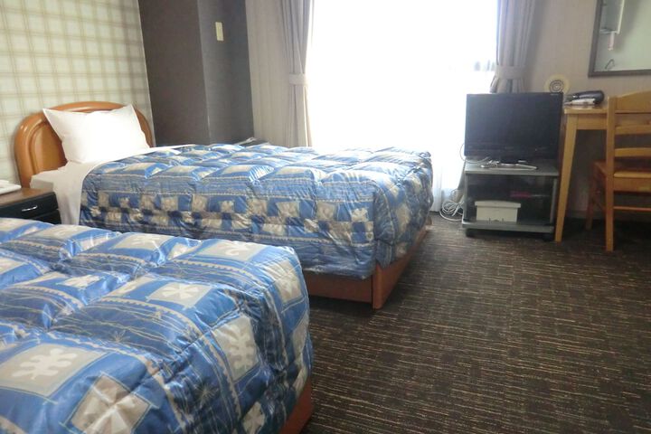 Room 30 of 50