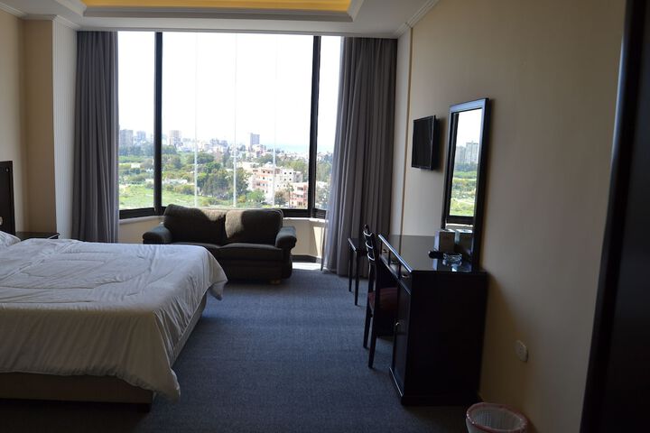 Room 22 of 52