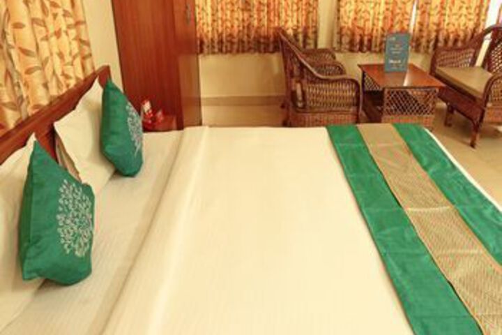 Room 10 of 27