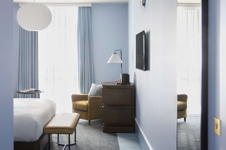 Room 29 of 90