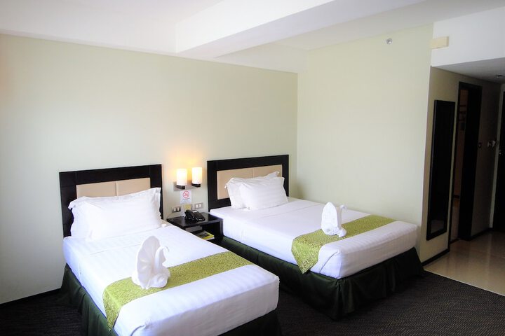 Room 15 of 67