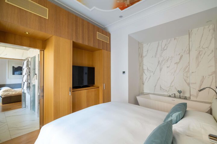 Room 103 of 255