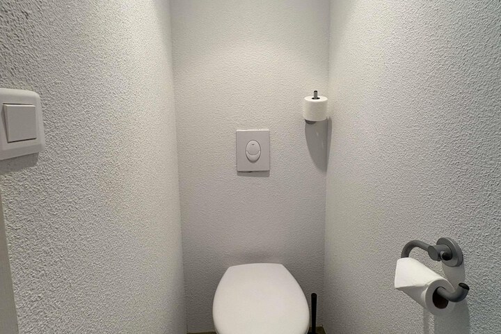 Room 21 of 62