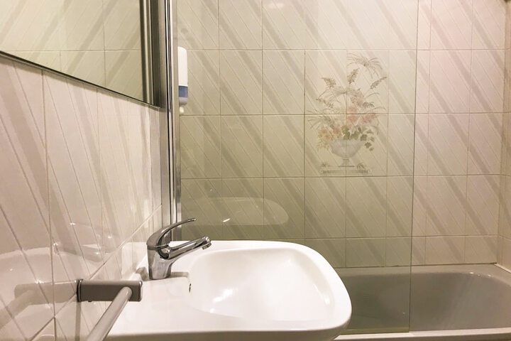 Room 26 of 57