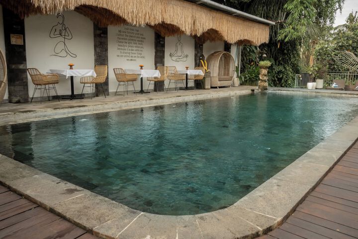 Pool 45 of 109