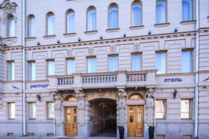 Hotel Entry