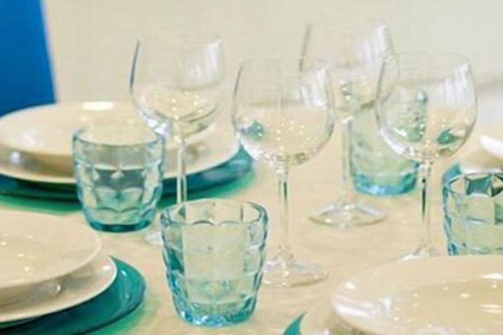 Dining 16 of 21