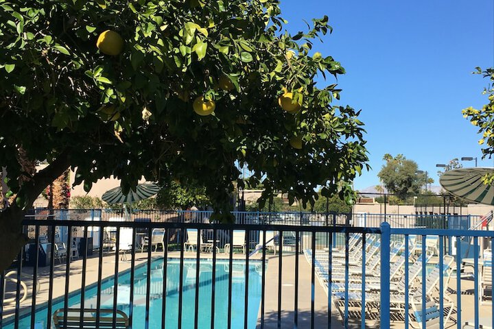 Pool Hotel
