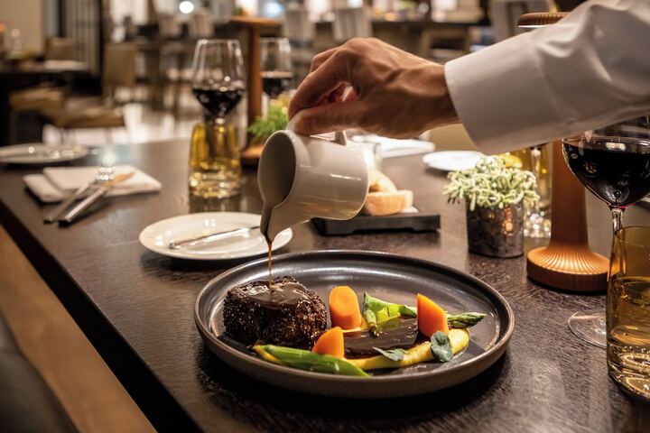 Dining 396 of 457