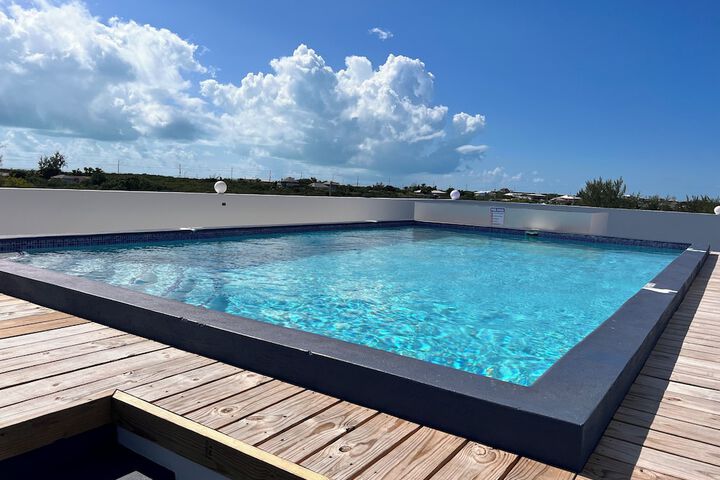 Pool 23 of 41