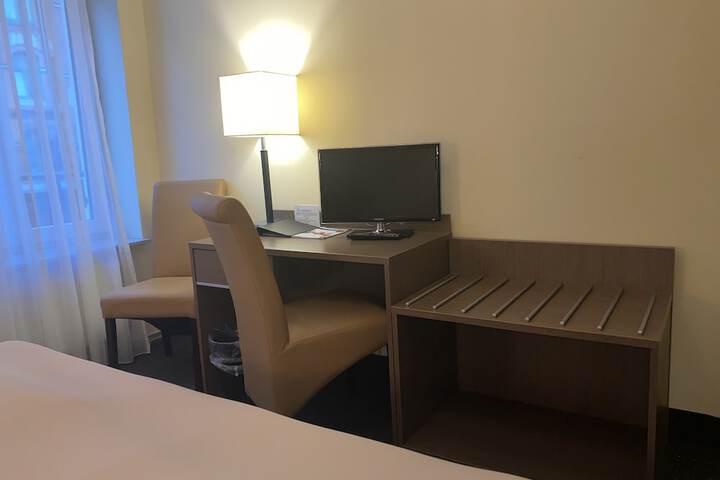 Room 34 of 55