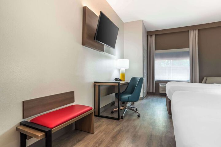 Room 16 of 47