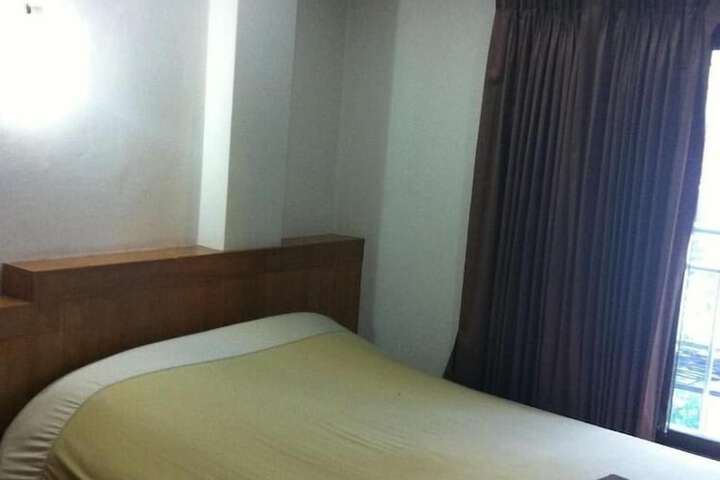 Room 7 of 31