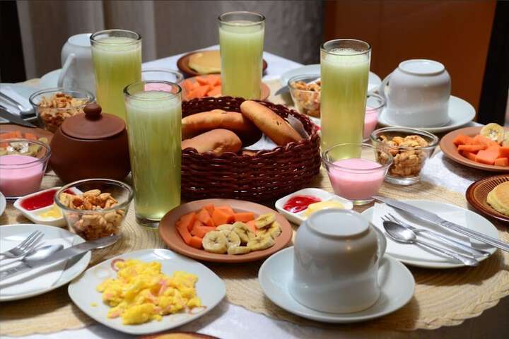 Breakfast/Coffee Service 23 of 32
