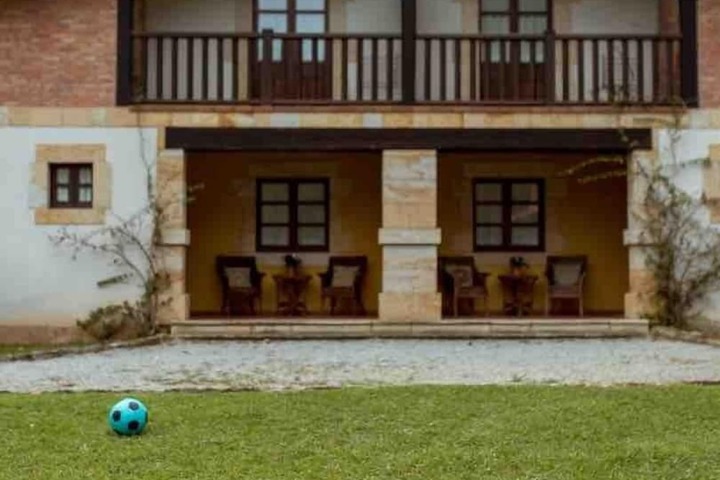 Hotel Entry
