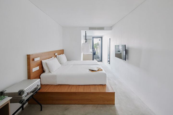Room 7 of 57