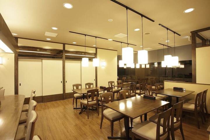 Dining Photos