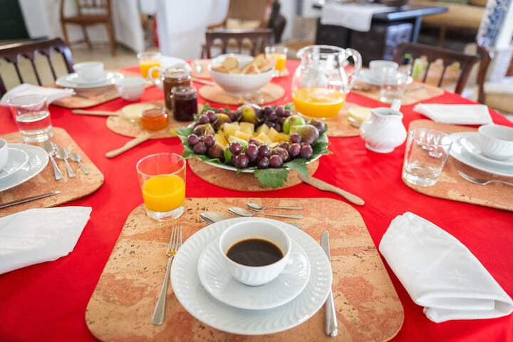 Breakfast/Coffee Service 71 of 88