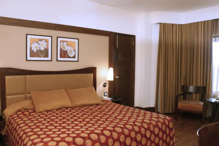 Room 12 of 53