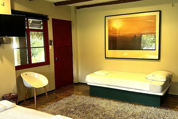 Room 27 of 95