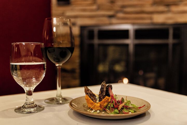 Dining 137 of 185