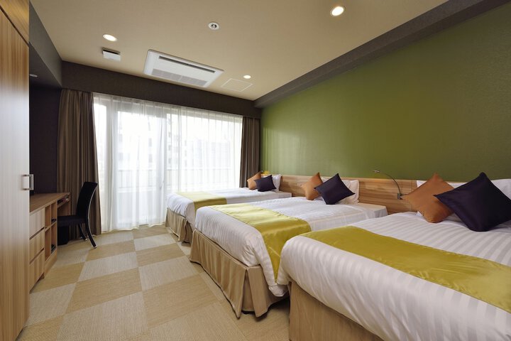 Room 16 of 171