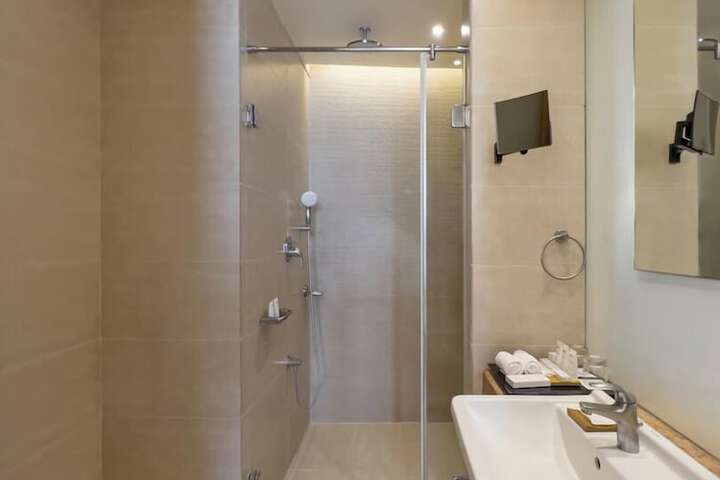 Clean Restrooms