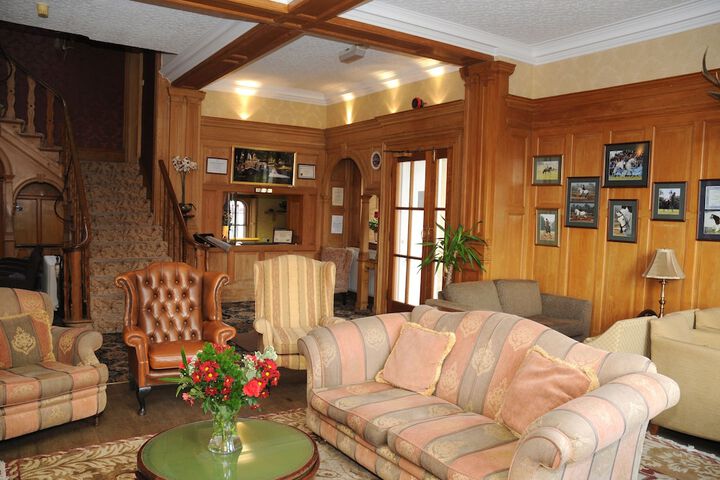 Hotel Lobby