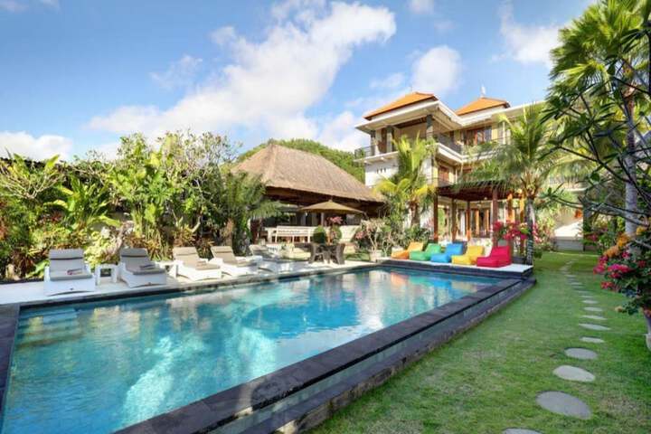 Pool 19 of 27