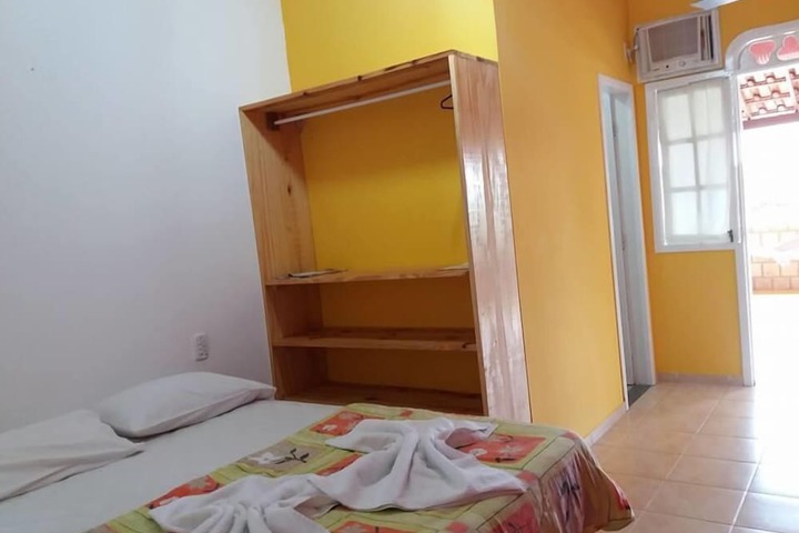 Room 2 of 17