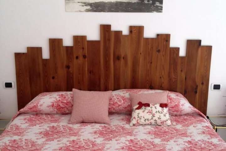 Room 15 of 48