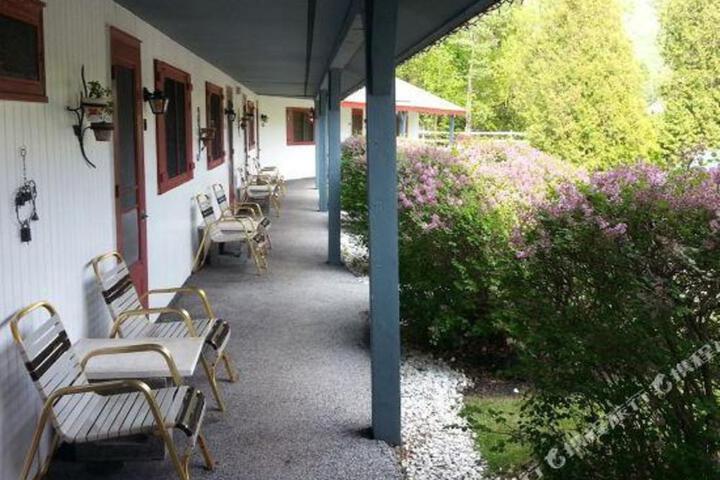 Photo 8