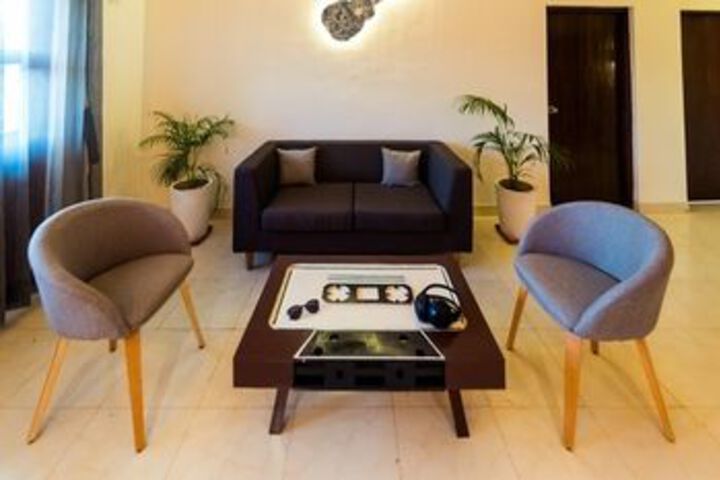 Room 52 of 67