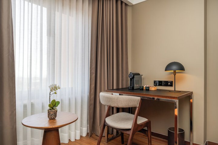 Room 45 of 107