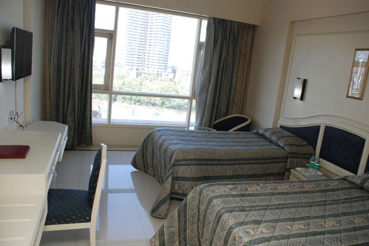 Room 3 of 5