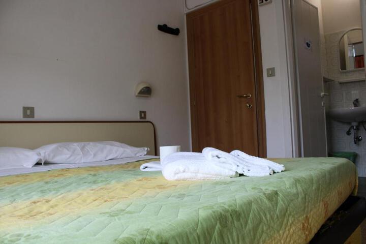 General 32 of 35