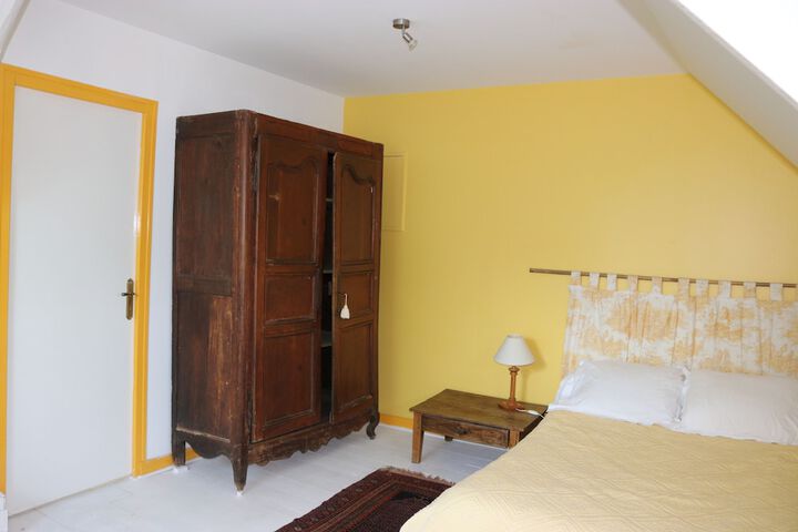 Room 44 of 145