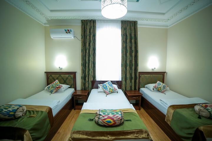 Room 14 of 34