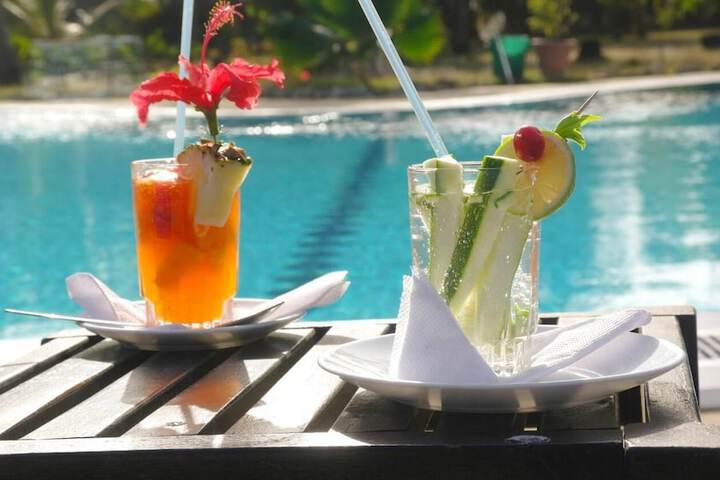Pools & Facilities